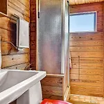 Dom wakacyjny 2 Bedroom In *